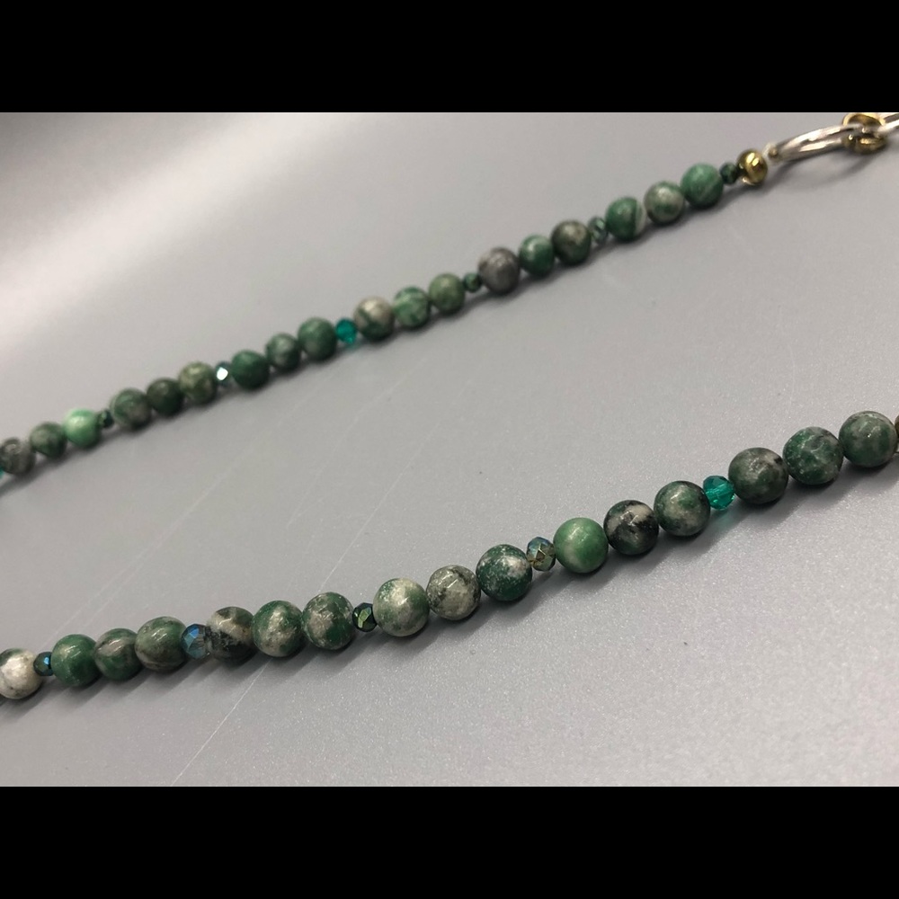 Green Agate Necklace - Picture 4 of 9
